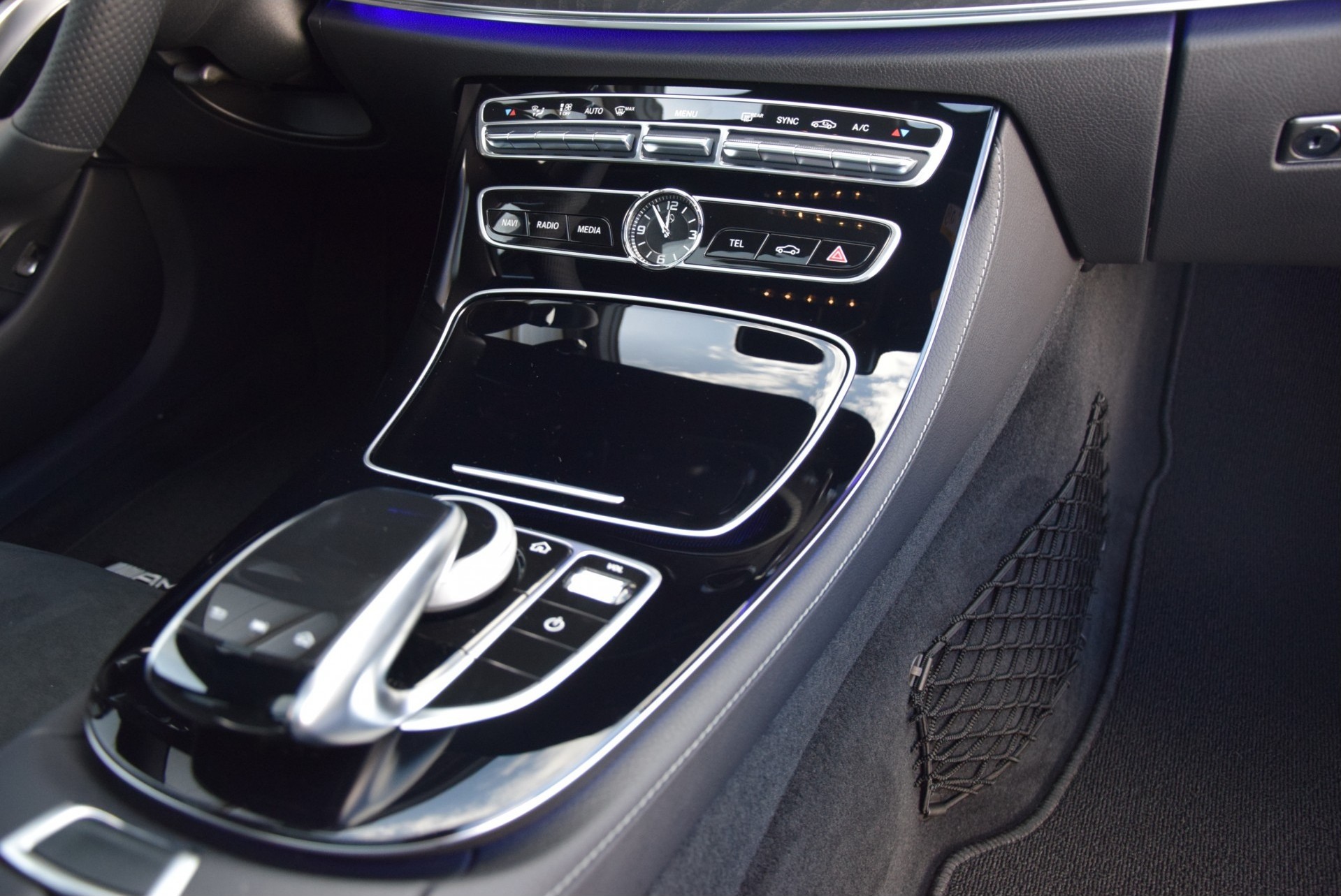 Mercedes-Benz E-Klasse 220d AMG Nightpakket/Burmester/Panorama/ILS/20" Aut9 Foto 24