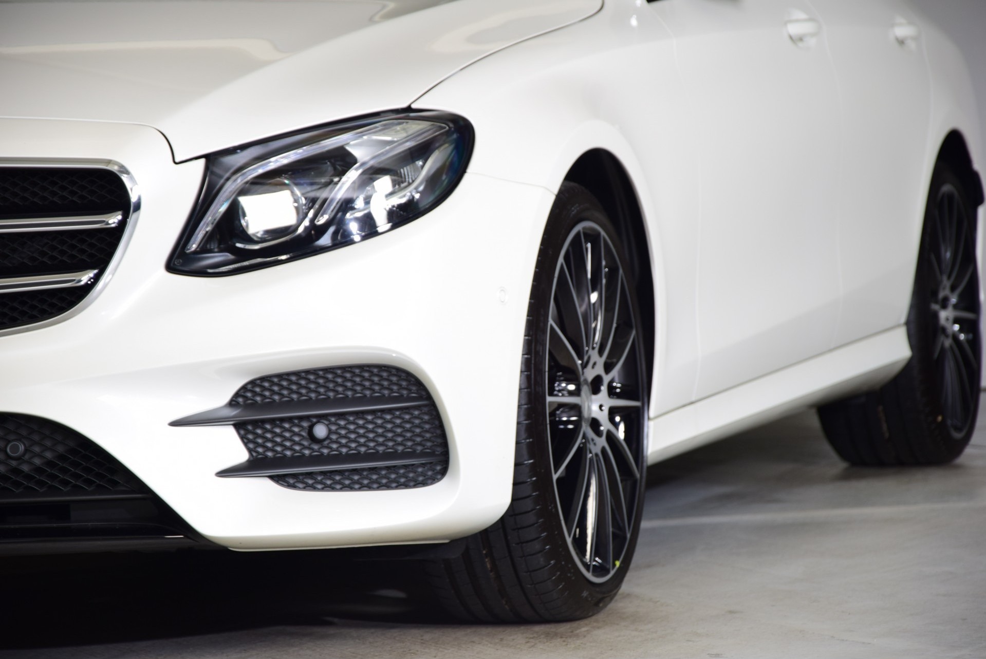 Mercedes-Benz E-Klasse 220d AMG Nightpakket/Burmester/Panorama/ILS/20" Aut9 Foto 34