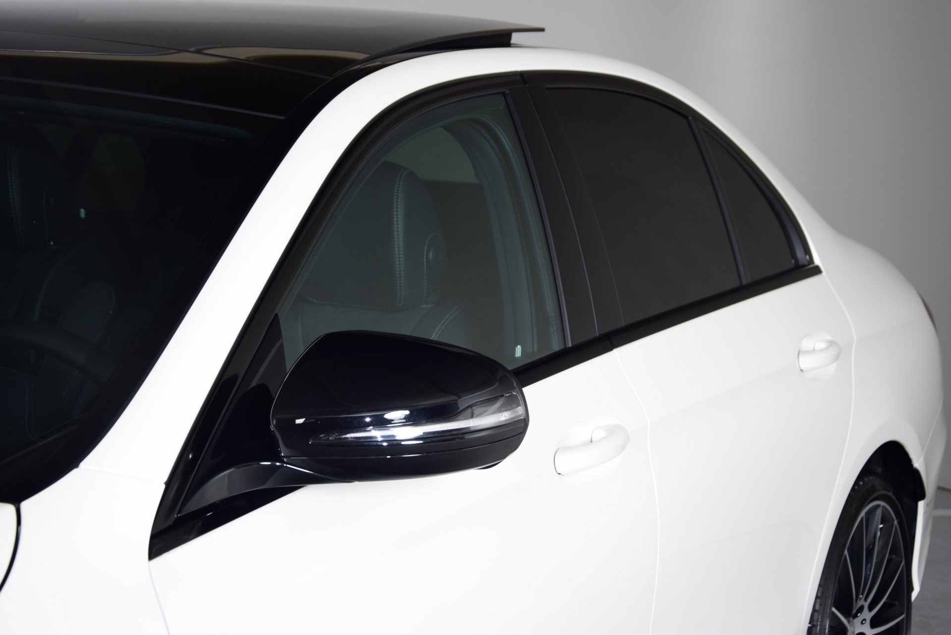 Mercedes-Benz E-Klasse 220d AMG Nightpakket/Burmester/Panorama/ILS/20" Aut9 Foto 35