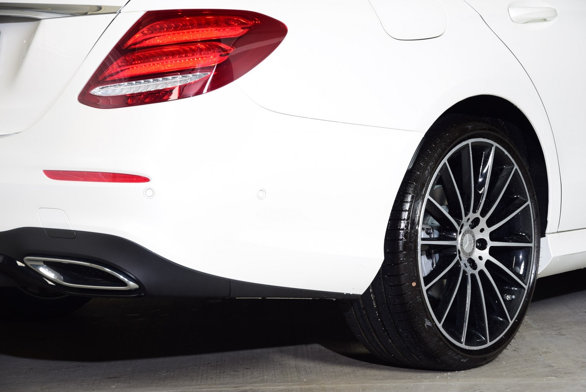 Mercedes-Benz E-Klasse 220d AMG Nightpakket/Burmester/Panorama/ILS/20" Aut9 Foto 38