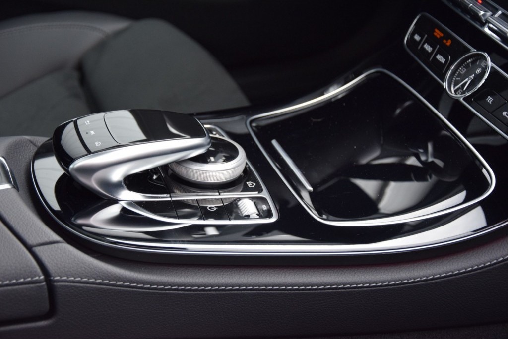 Mercedes-Benz E-Klasse 220d AMG Panorama/Burmeister/ILS/20" Aut9 Foto 10