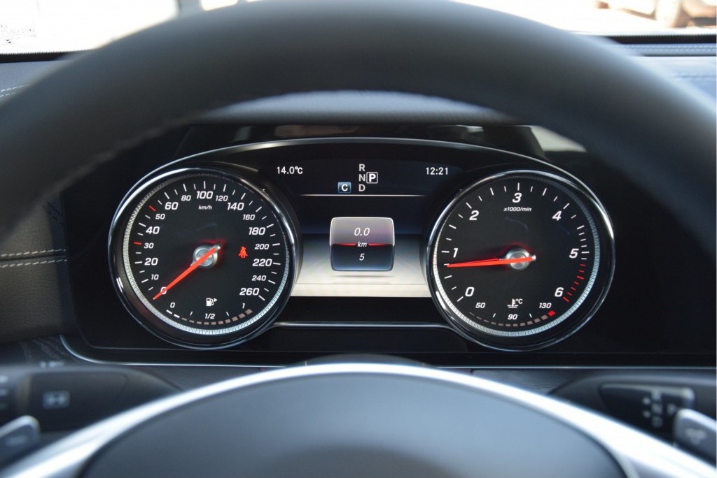 Mercedes-Benz E-Klasse 220d AMG Panorama/Burmeister/ILS/20" Aut9 Foto 23