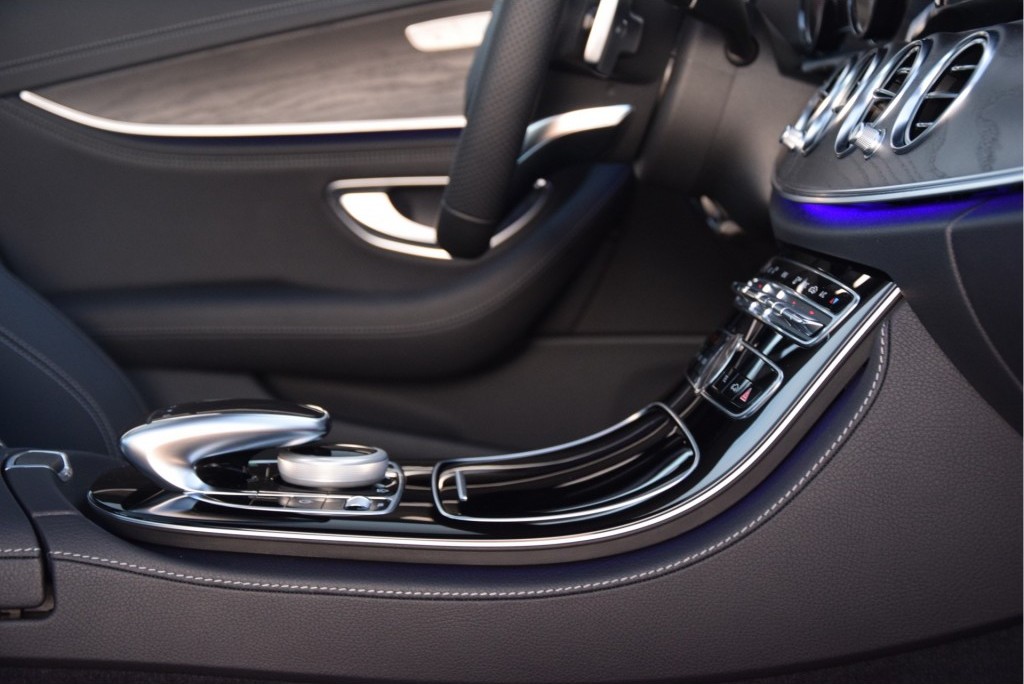 Mercedes-Benz E-Klasse 220d AMG Panorama/Burmeister/ILS/20" Aut9 Foto 27