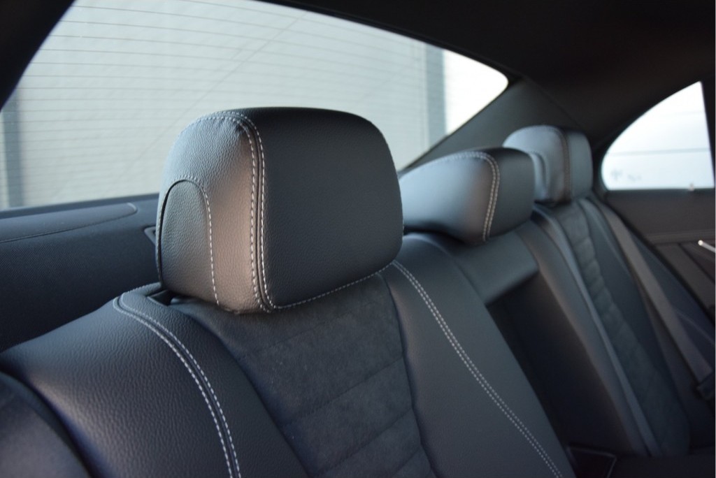 Mercedes-Benz E-Klasse 220d AMG Panorama/Burmeister/ILS/20" Aut9 Foto 32