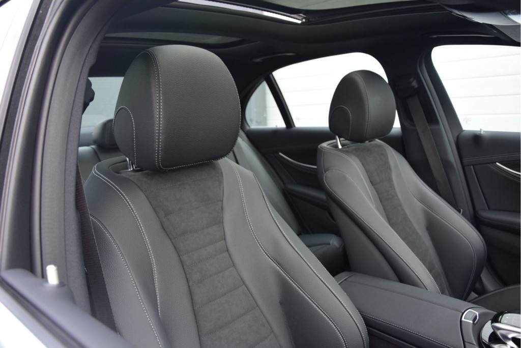 Mercedes-Benz E-Klasse 220d AMG Panorama/Burmeister/ILS/20" Aut9 Foto 9