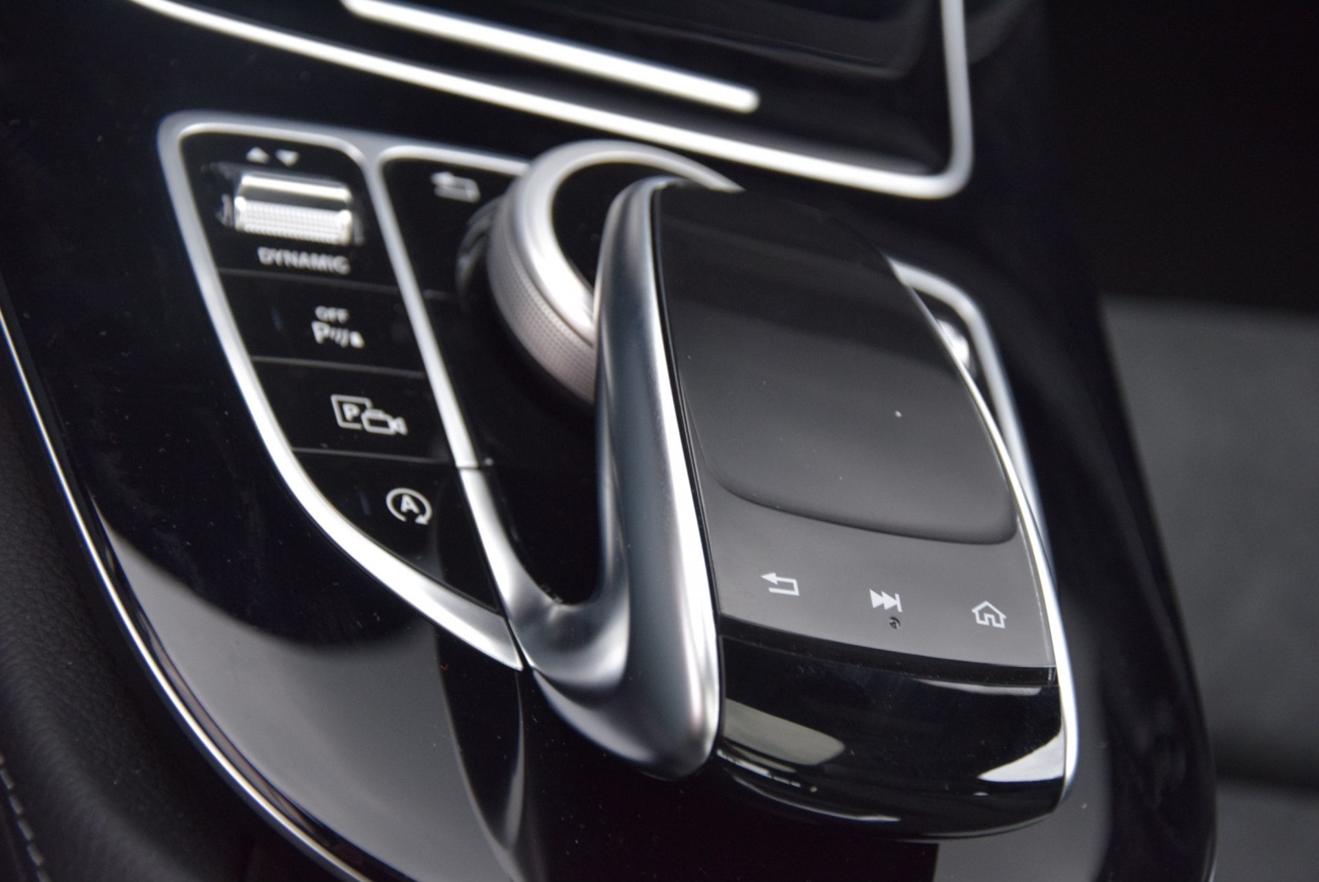 Mercedes-Benz E-Klasse 220d AMG Panorama/Burmester/ILS/20" Aut9 Foto 6