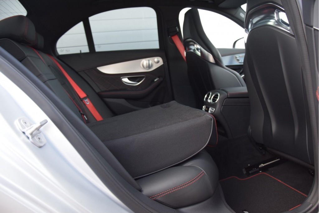 Mercedes-Benz C-Klasse C63 AMG S Edition 1 Performance/Distronic/HUD/Keyless/Panorama Aut7 Foto 8