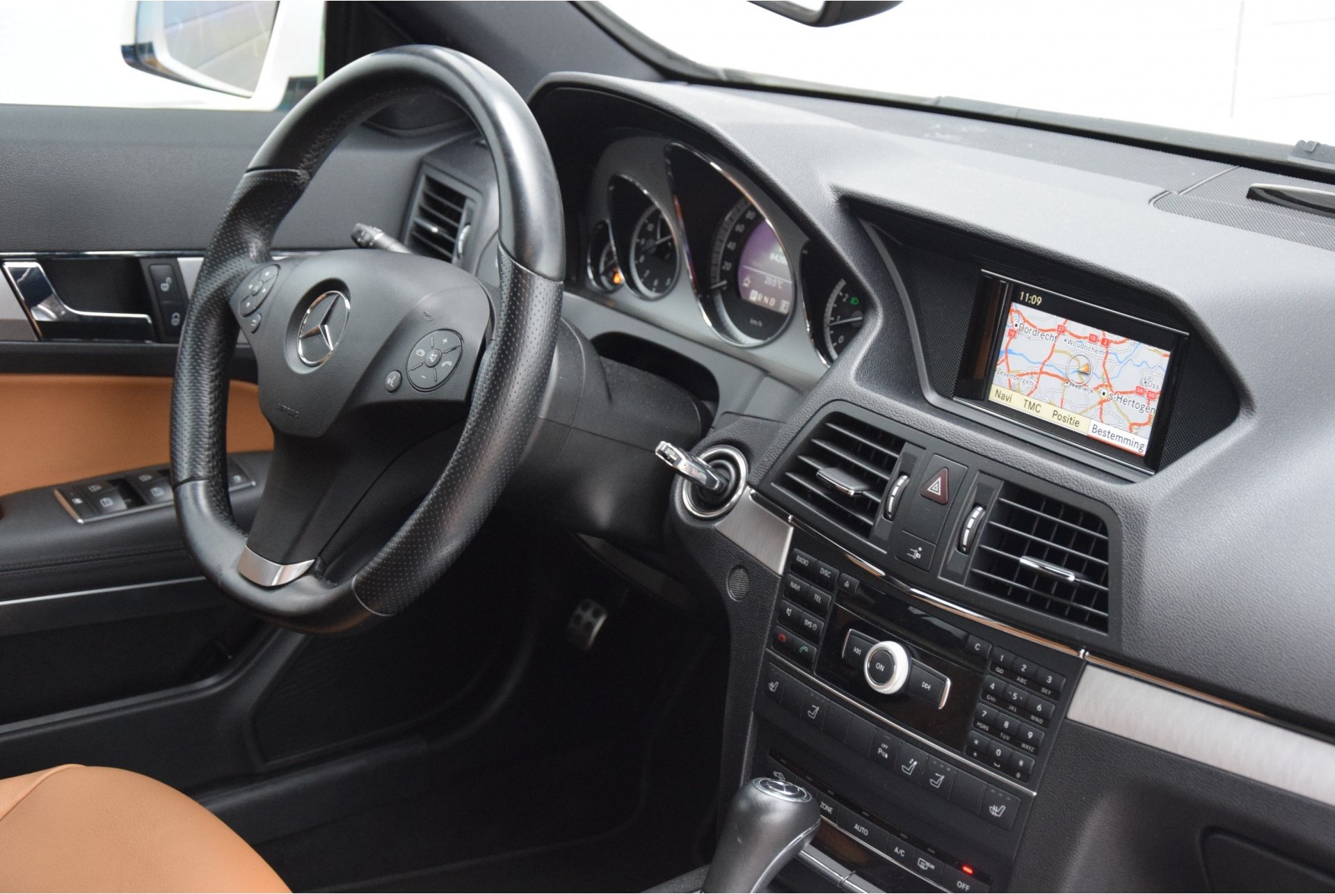 Mercedes-Benz E-Klasse 350 Cabrio AMG Nav/Leer/Airscarf/Multicontour Aut7 Foto 14