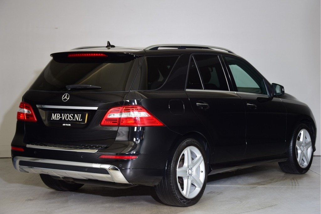 Mercedes-Benz M-Klasse 350 BLUETEC 4-M AMG EDITION 1 Distronic/Keyless/Panorama/Standkachel/Mem/Designo/Trhk Aut7 Foto 2