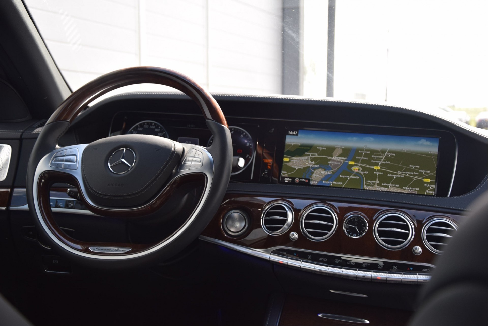 Mercedes-Benz S-Klasse 500 4MATIC Massage/Distronic/Keyless/HUD/Touchpad/360cam Aut7 Foto 5