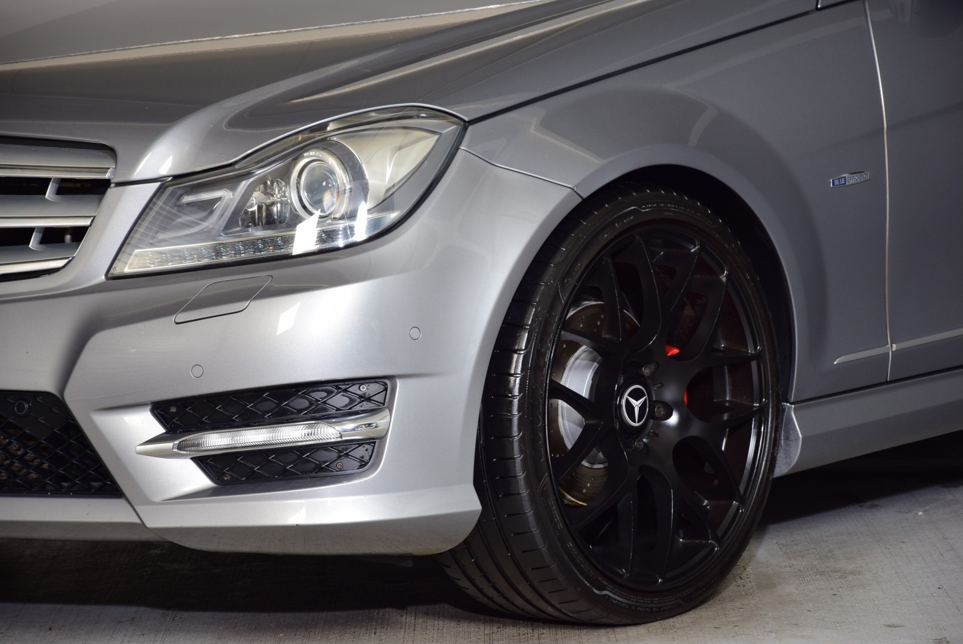 Mercedes-Benz C-Klasse 250 CGI AMG Leer/ILS/Com/19"Lmv Aut7 Foto 13