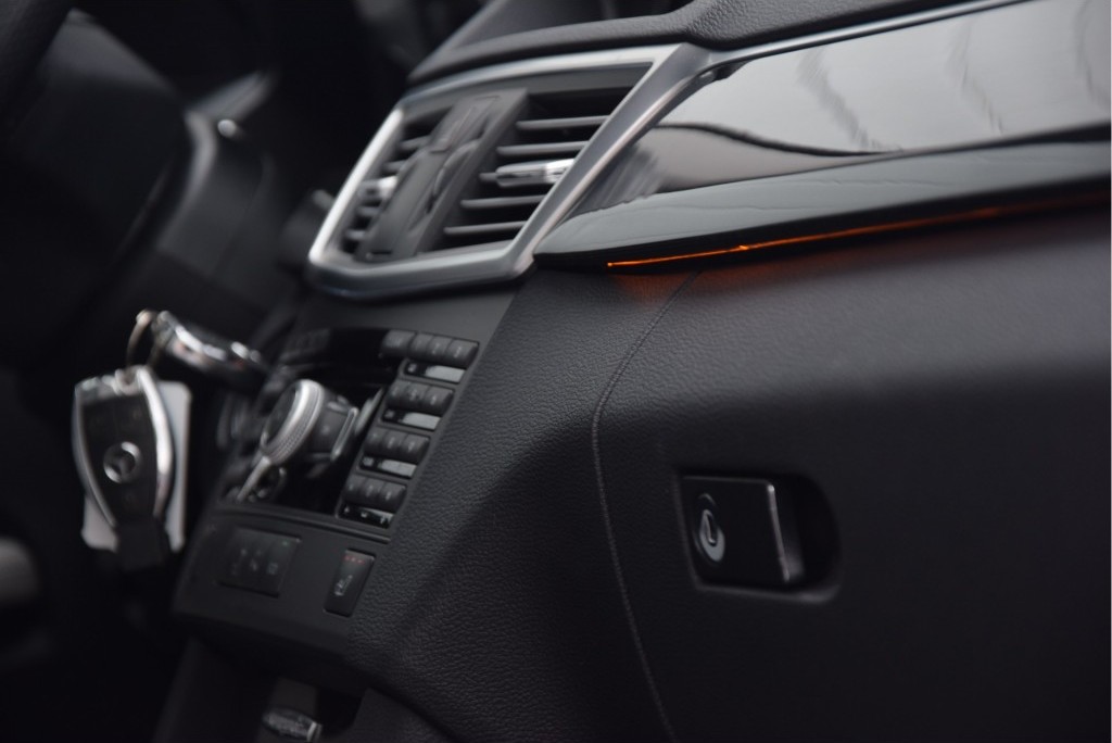 Mercedes-Benz E-Klasse 250 CDI Avantgarde Comand/ILS/Stoelverwarming 1ste eigenaar/dealer onderhouden Foto 10