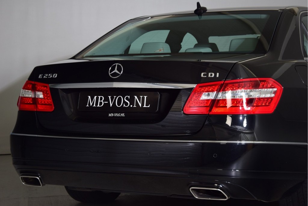 Mercedes-Benz E-Klasse 250 CDI Avantgarde Comand/ILS/Stoelverwarming 1ste eigenaar/dealer onderhouden Foto 17