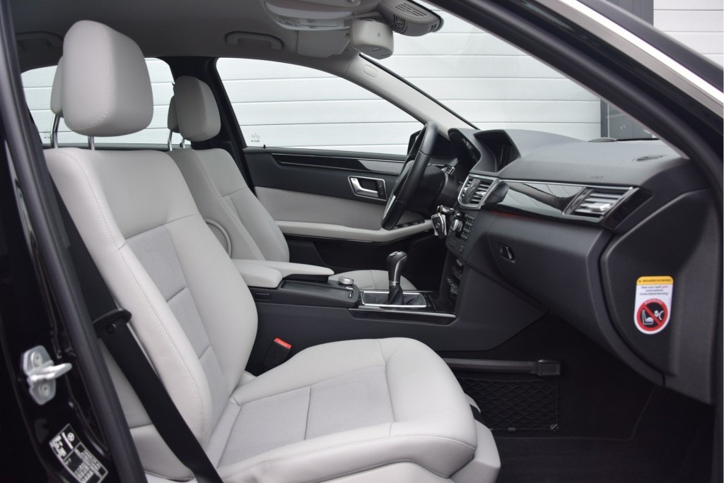 Mercedes-Benz E-Klasse 250 CDI Avantgarde Comand/ILS/Stoelverwarming 1ste eigenaar/dealer onderhouden Foto 3