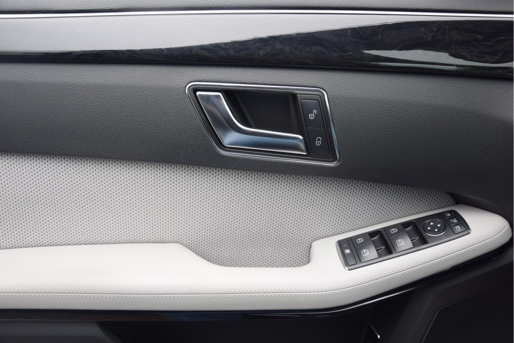 Mercedes-Benz E-Klasse 250 CDI Avantgarde Comand/ILS/Stoelverwarming 1ste eigenaar/dealer onderhouden Foto 8