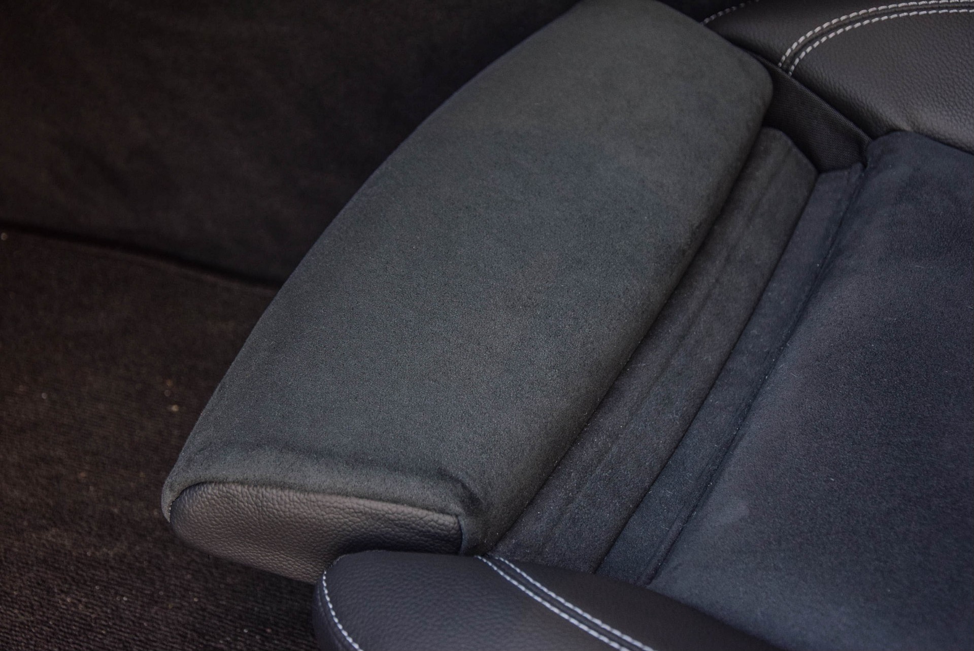 Mercedes-Benz E-Klasse 220d AMG Panorama/Burmester/ILS/20" Aut9 Foto 14