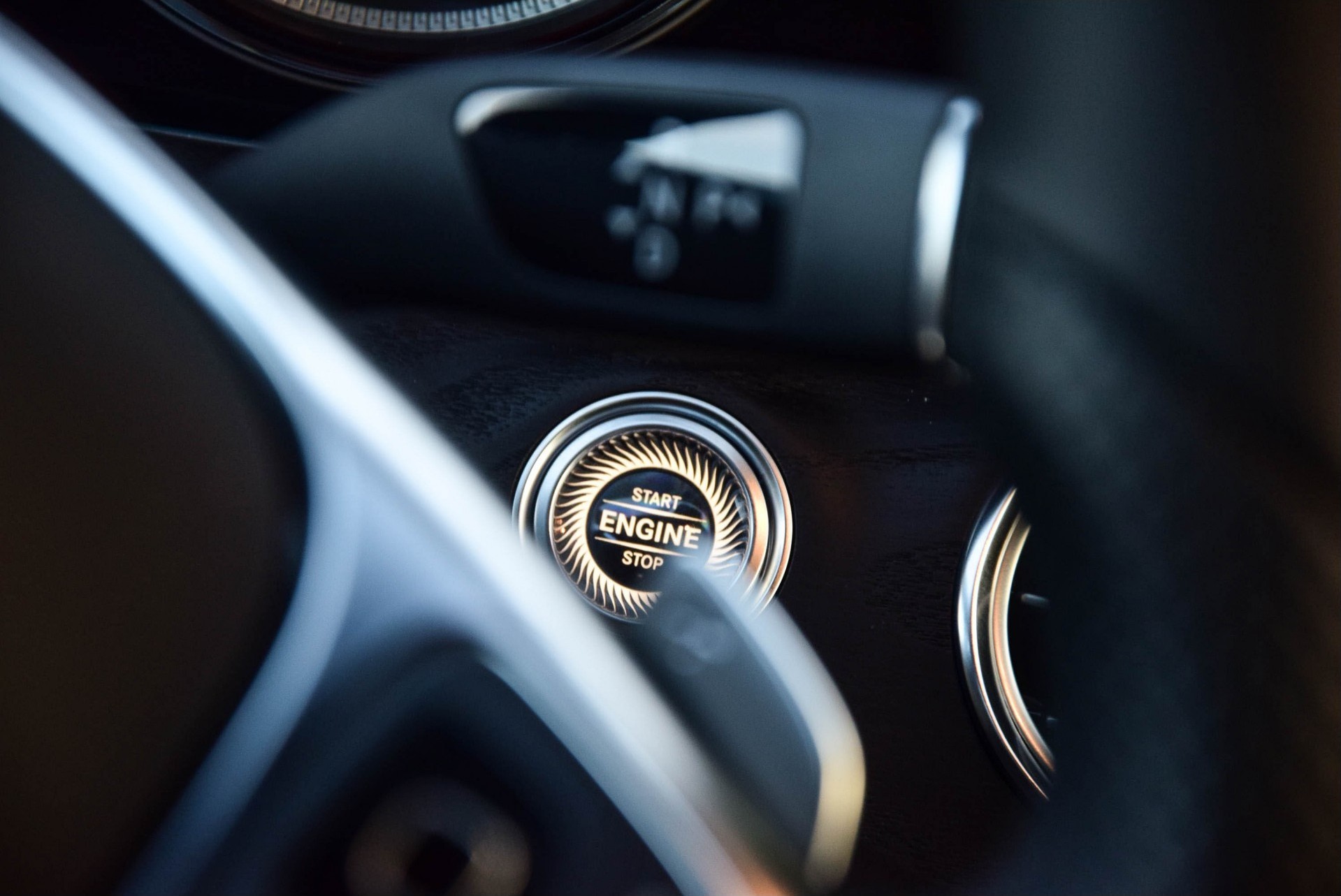 Mercedes-Benz E-Klasse 220d AMG Panorama/Burmester/ILS/20" Aut9 Foto 19