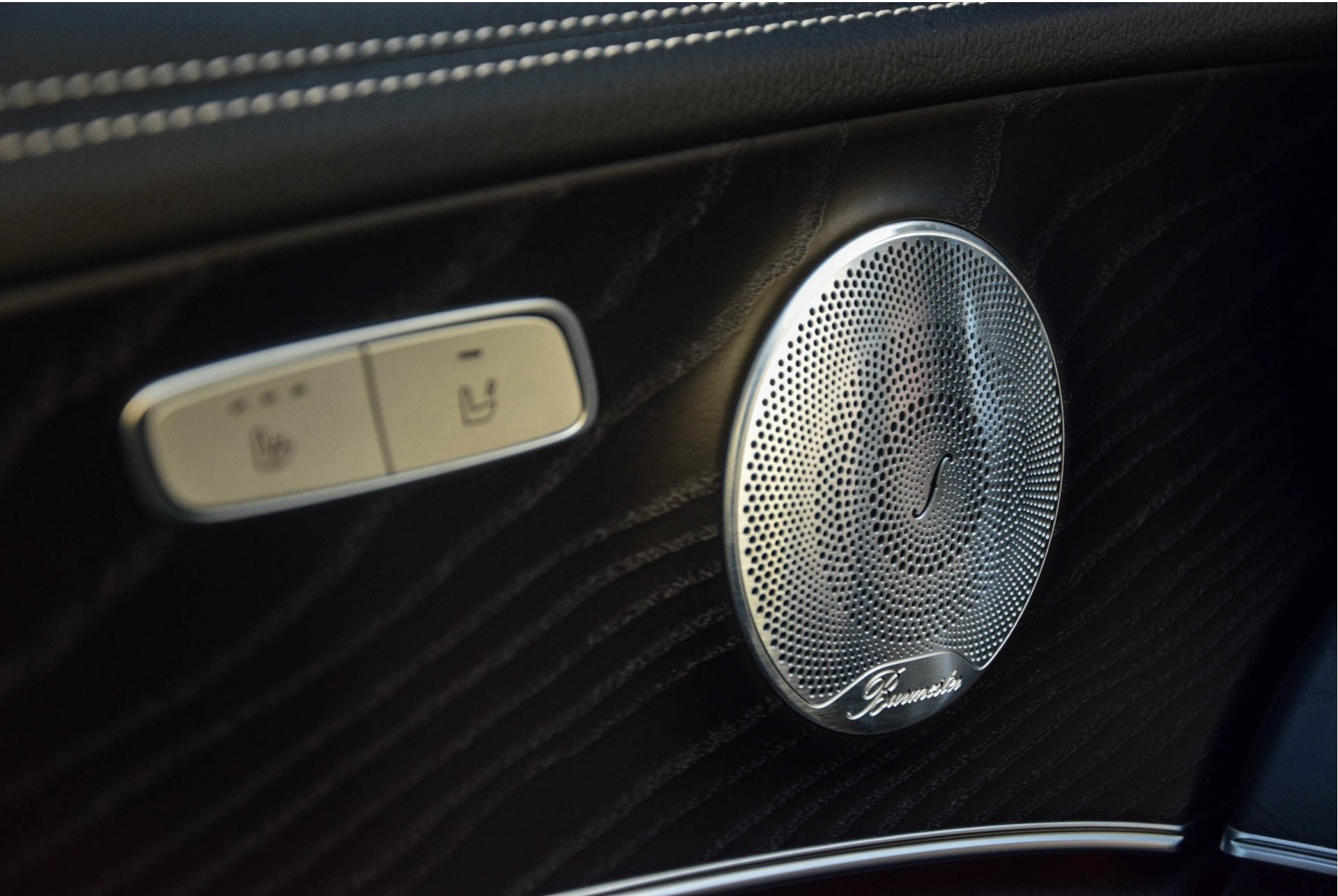 Mercedes-Benz E-Klasse 220d AMG Panorama/Burmester/ILS/20" Aut9 Foto 21