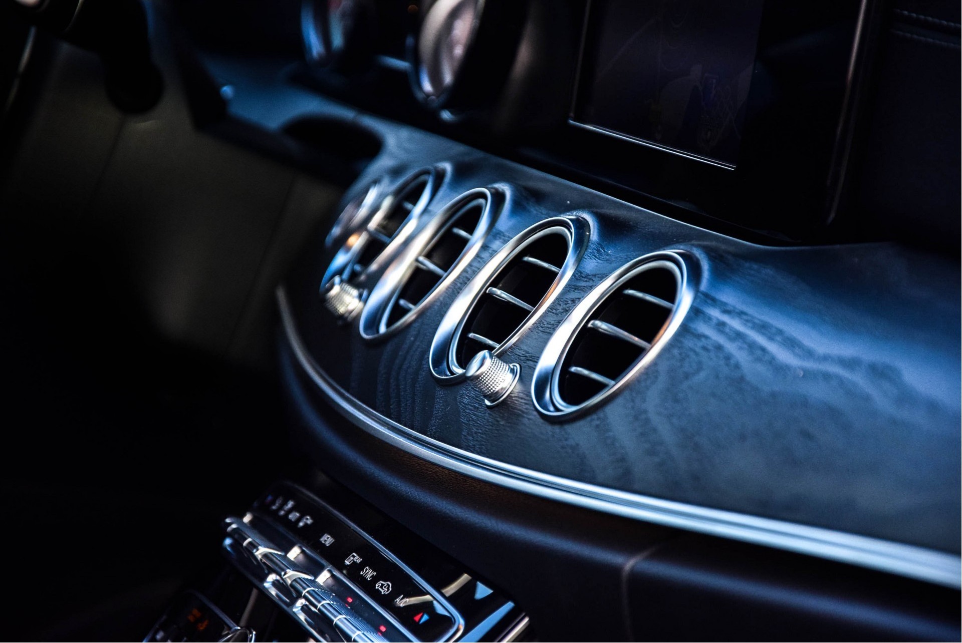 Mercedes-Benz E-Klasse 220d AMG Panorama/Burmester/ILS/20" Aut9 Foto 9