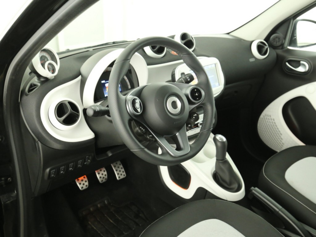 Smart Forfour 1.0 Passion CABRIODAK/Nav/PDC/Stoelverwarming/Sportpakket Foto 4