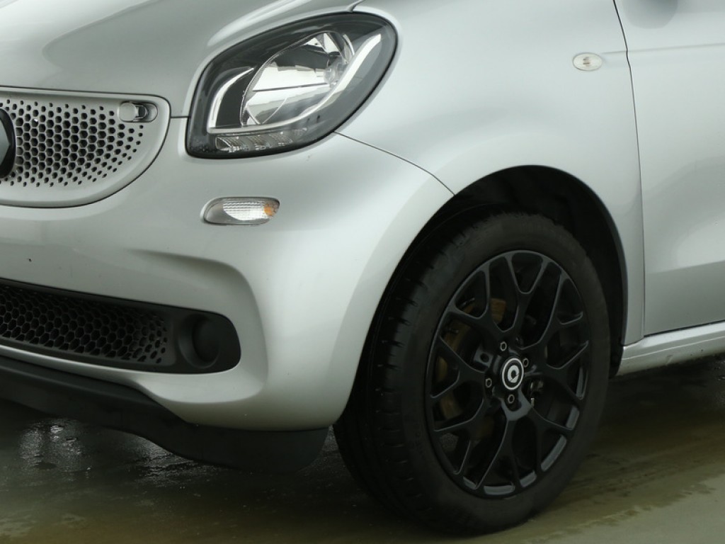 Smart Forfour 1.0 Passion CABRIODAK/Nav/Stoelverwarming/Sportpakket/ECC Foto 10