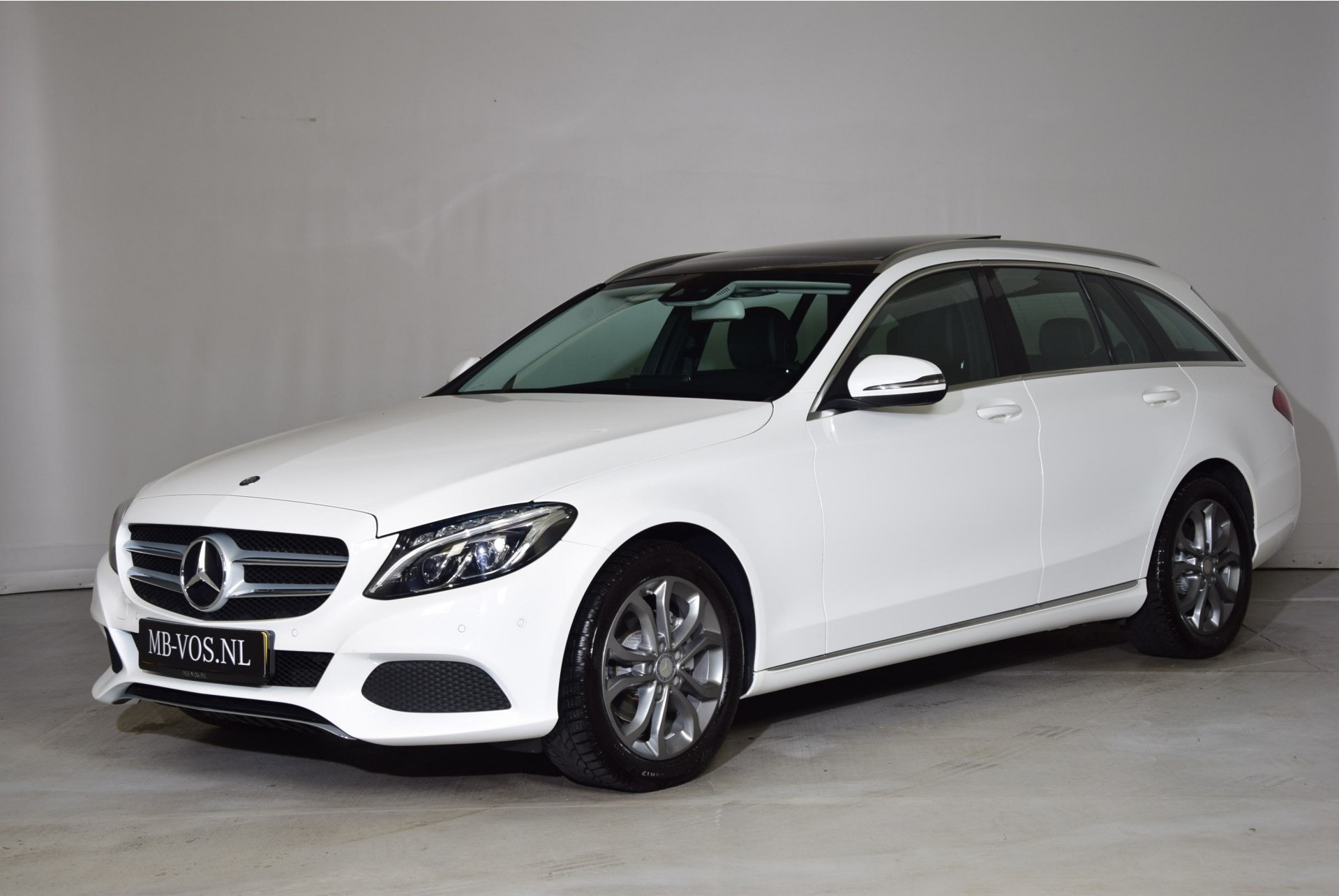 Mercedes-Benz C-Klasse 180 T Avantgarde Panoramadak/Com/ILS/Touchpad Aut7 Foto 1