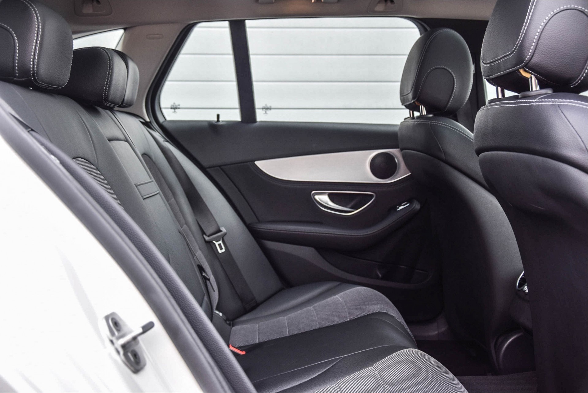 Mercedes-Benz C-Klasse 180 T Avantgarde Panoramadak/Com/ILS/Touchpad Aut7 Foto 10