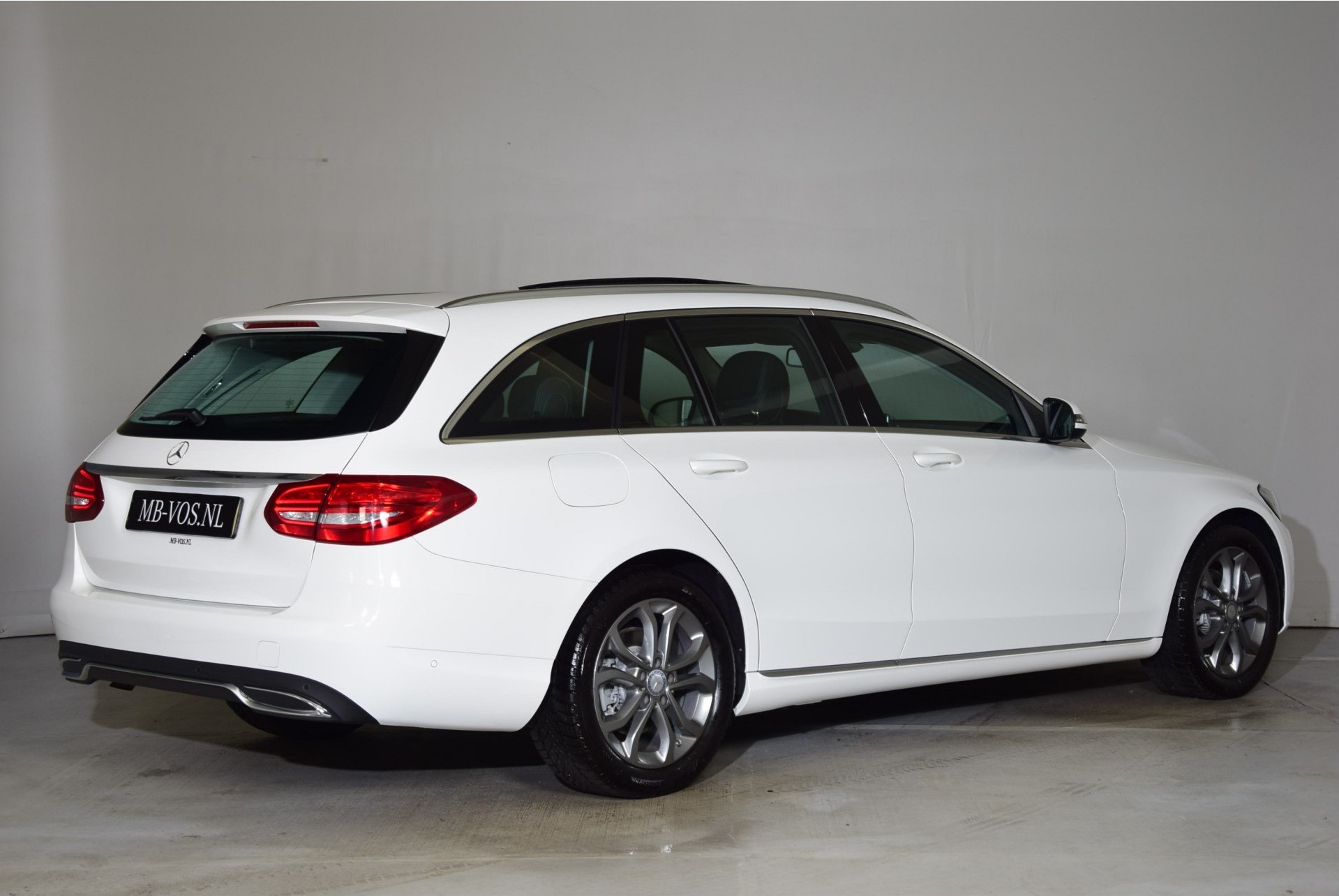 Mercedes-Benz C-Klasse 180 T Avantgarde Panoramadak/Com/ILS/Touchpad Aut7 Foto 2