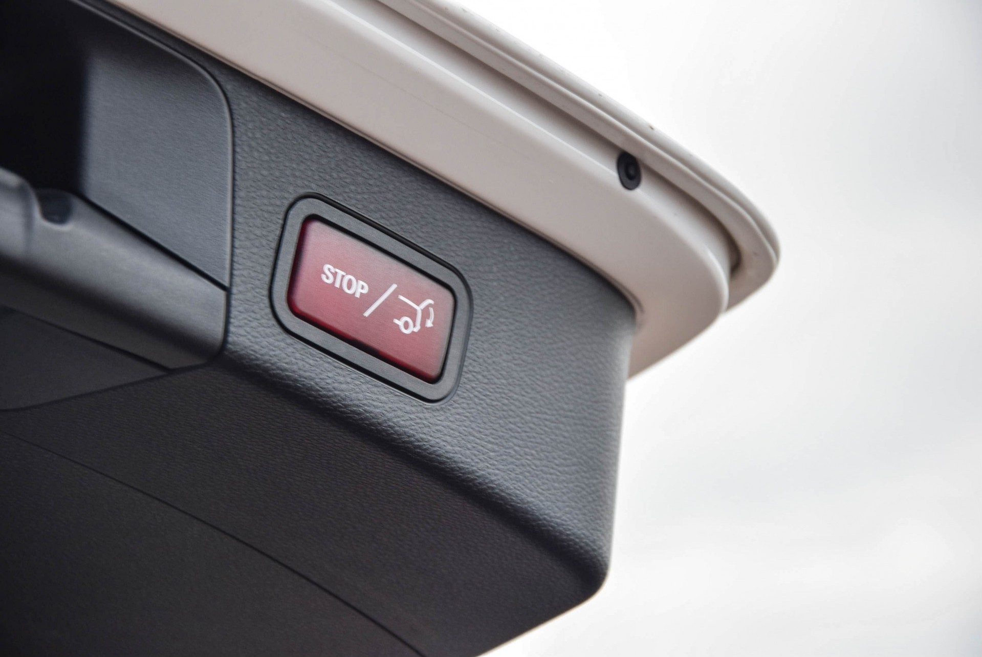 Mercedes-Benz C-Klasse 180 T Avantgarde Panoramadak/Com/ILS/Touchpad Aut7 Foto 20