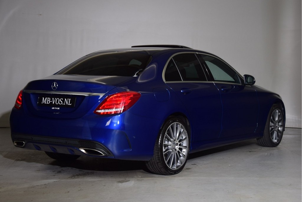 Mercedes-Benz C-Klasse 300 AMG Luchtvering/Com/Dak/HUD/ILS/Distronic Aut7 Foto 2
