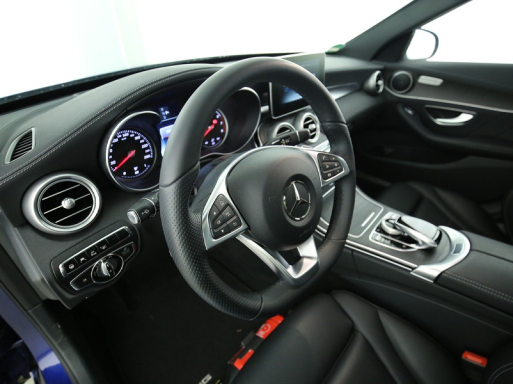 Mercedes-Benz C-Klasse 300 AMG Luchtvering/Com/Dak/HUD/ILS/Distronic Aut7 Foto 4