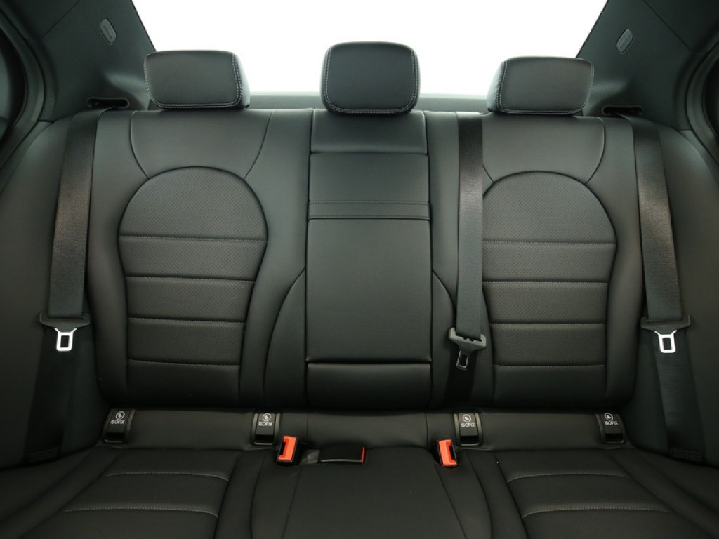 Mercedes-Benz C-Klasse 300 AMG Luchtvering/Com/Dak/HUD/ILS/Distronic Aut7 Foto 7