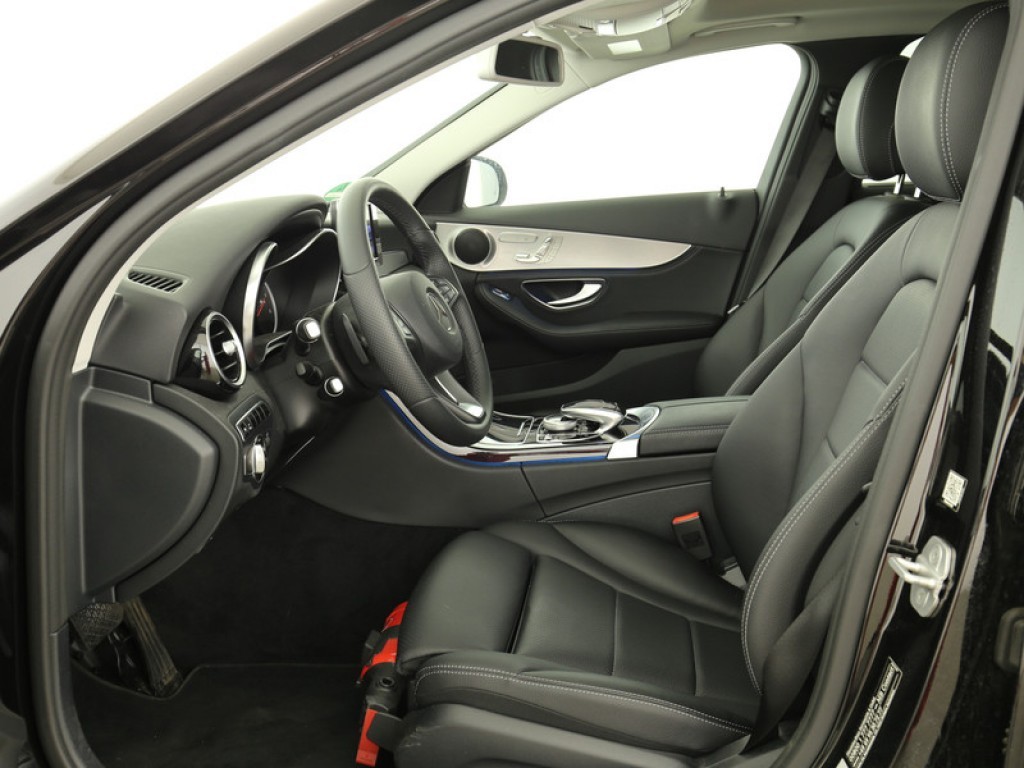 Mercedes-Benz C-Klasse 220d Avantgarde Panorama/ILS/Standkachel/Mem/Nav Aut7 Foto 3