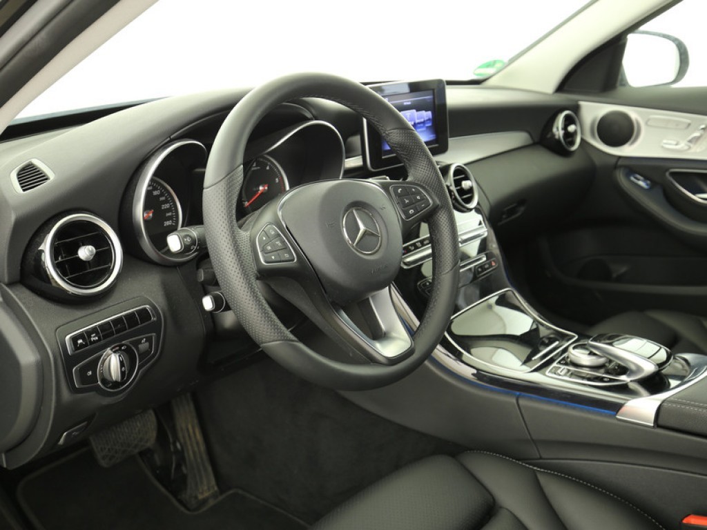 Mercedes-Benz C-Klasse 220d Avantgarde Panorama/ILS/Standkachel/Mem/Nav Aut7 Foto 4