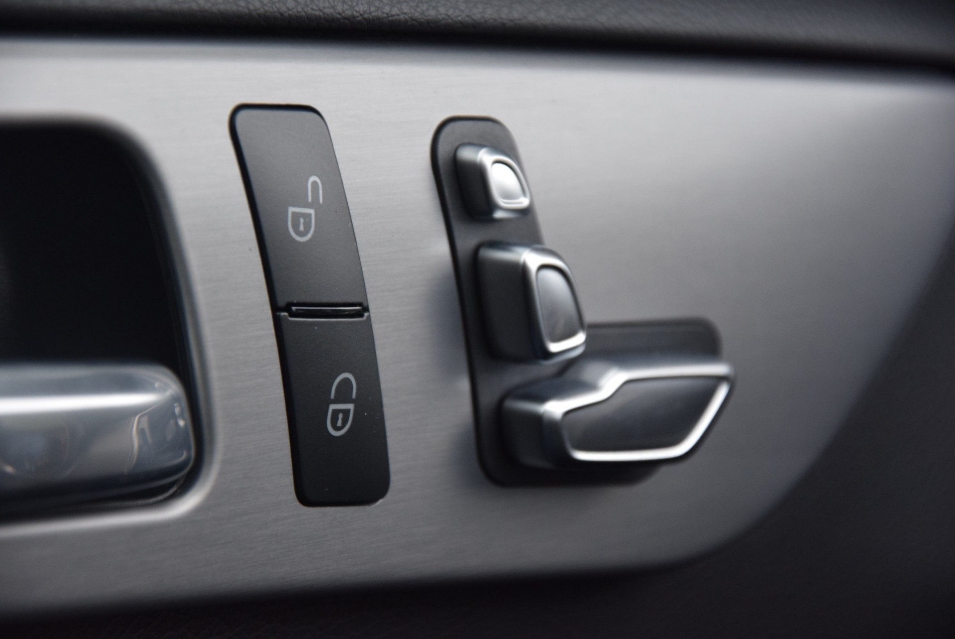 Mercedes-Benz GLE-Klasse 350d 4-M Com/ILS/Easy-Pack/20" Aut9 Foto 7