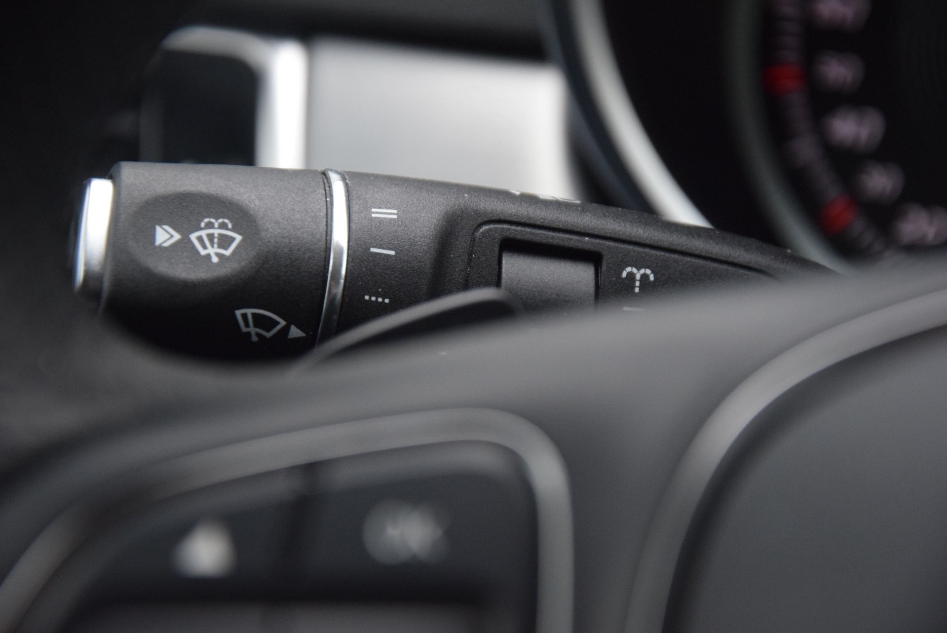 Mercedes-Benz GLE-Klasse 350d 4-M Com/ILS/Easy-Pack/20" Aut9 Foto 8