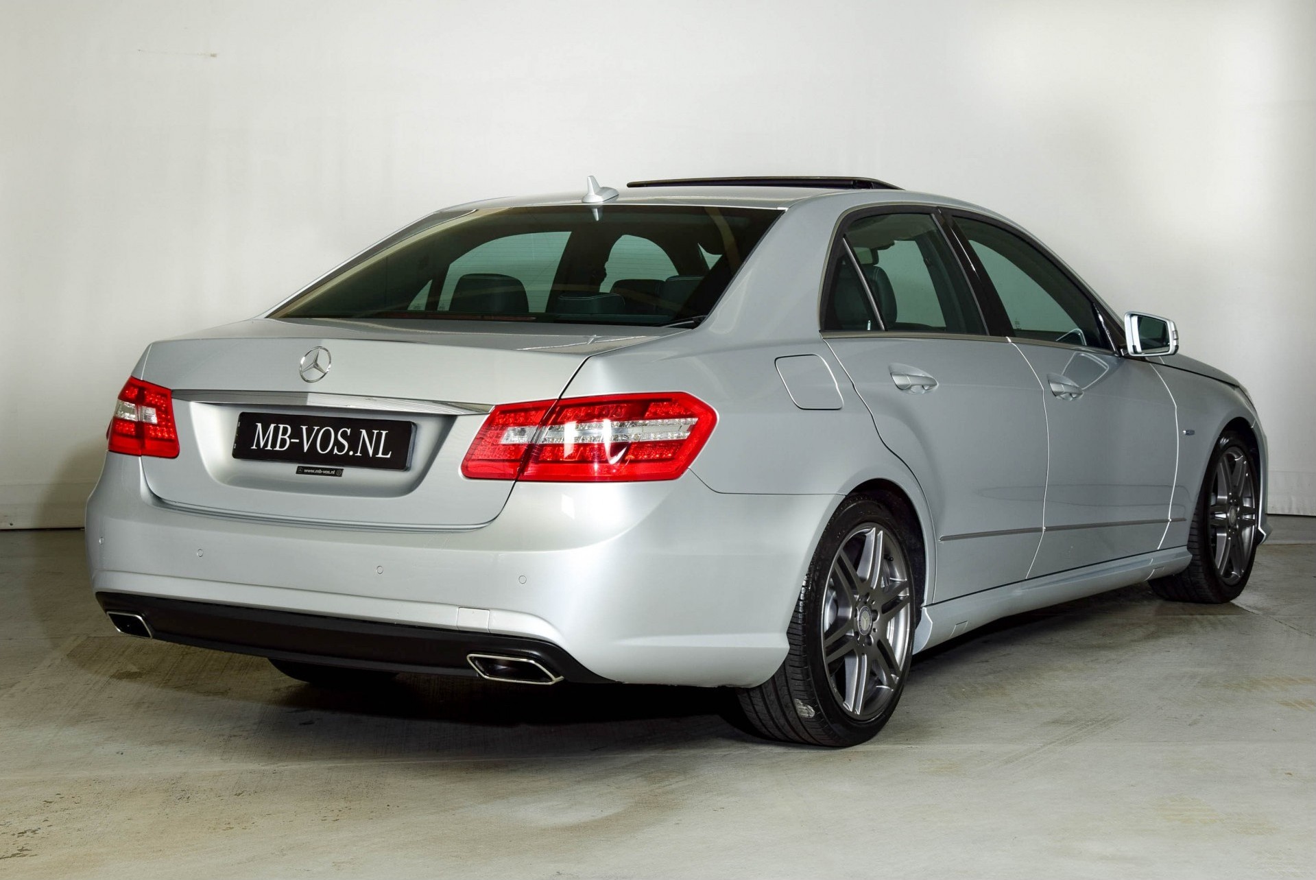 Mercedes-Benz E-Klasse 350 Cdi AMG Distronic/Com/Schuifdak/ILS Aut7 265pk Foto 2