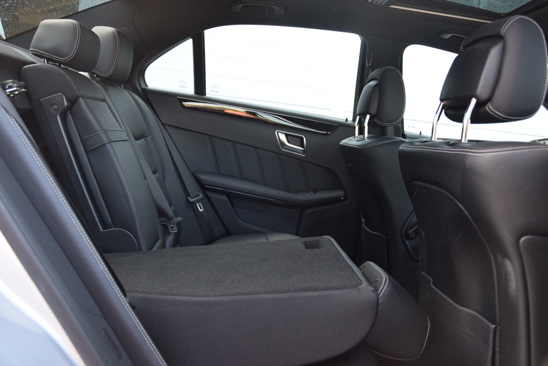 Mercedes-Benz E-Klasse 350 Cdi AMG Distronic/Com/Schuifdak/ILS Aut7 265pk Foto 5