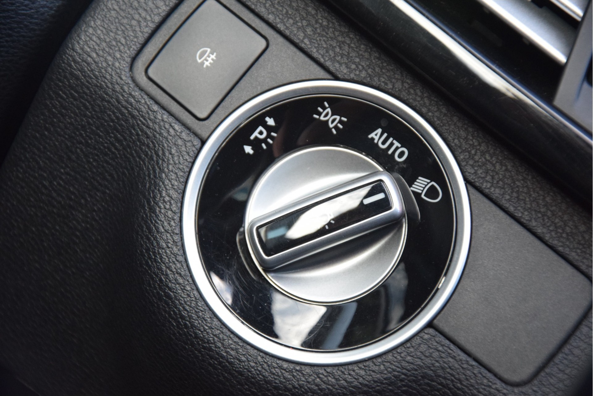 Mercedes-Benz E-Klasse 350 Cdi AMG Distronic/Com/Schuifdak/ILS Aut7 265pk Foto 8