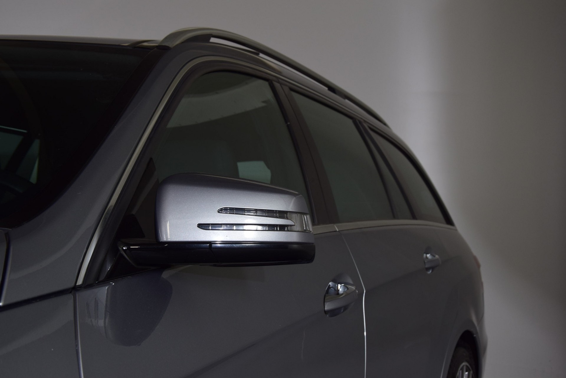 Mercedes-Benz E-Klasse 350 Bluetec Estate AMG Distronic/Luchtvering/Panorama/Keyless/B&O Aut7 Foto 19