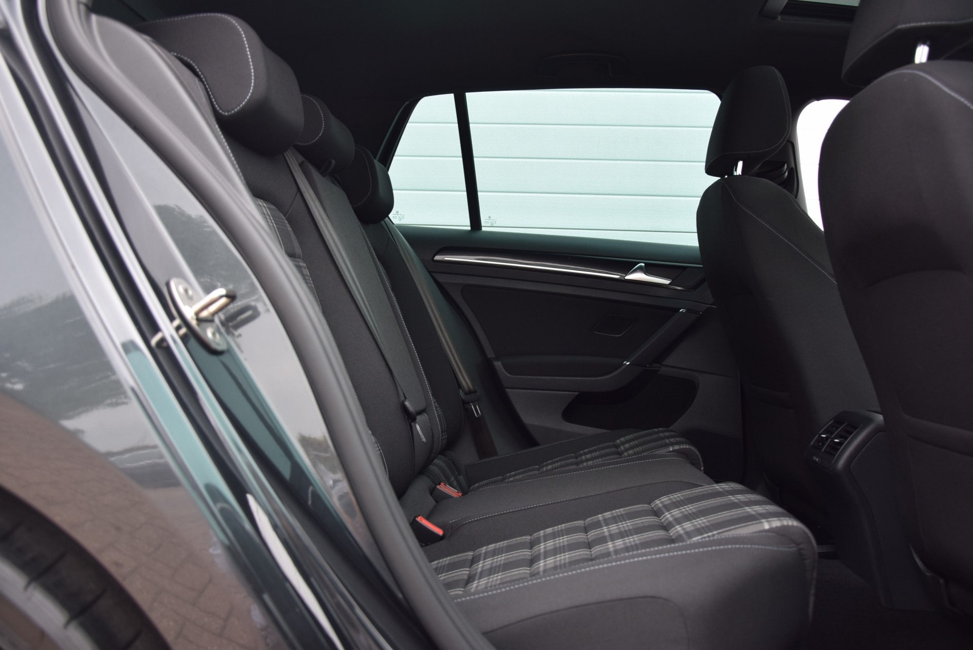 Volkswagen Golf 2.0TDI GTD Panorama/Bi-Xenon/19"/Sport&Sound DSG Aut6 Foto 16