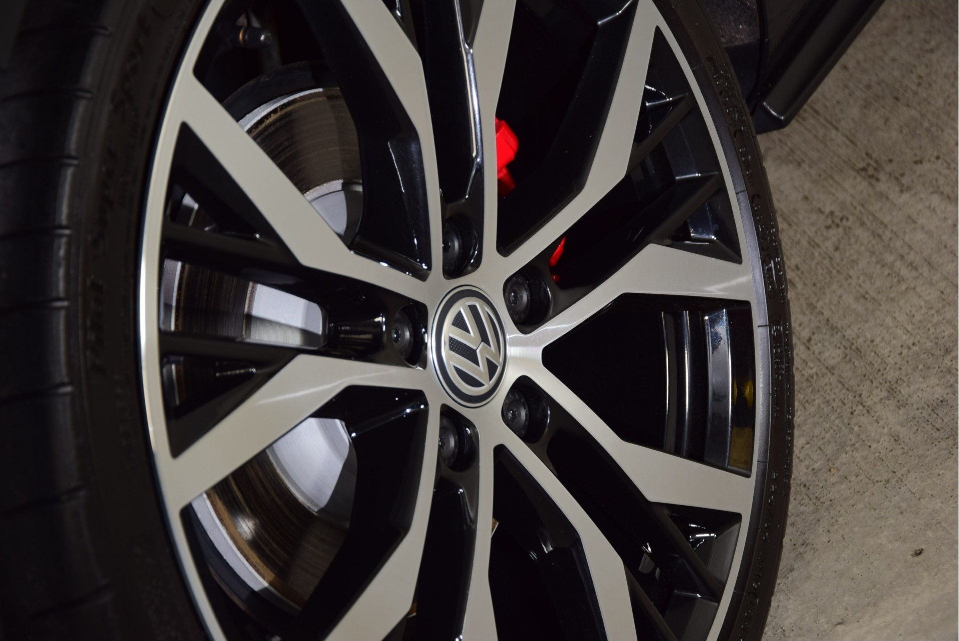 Volkswagen Golf 2.0TDI GTD Panorama/Bi-Xenon/19"/Sport&Sound DSG Aut6 Foto 23