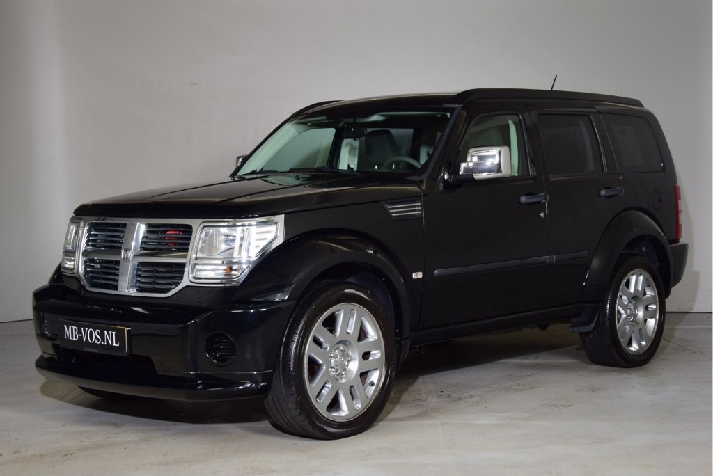 Dodge Nitro 3.7 V6 SE 4WD SRT styling Aut Foto 1