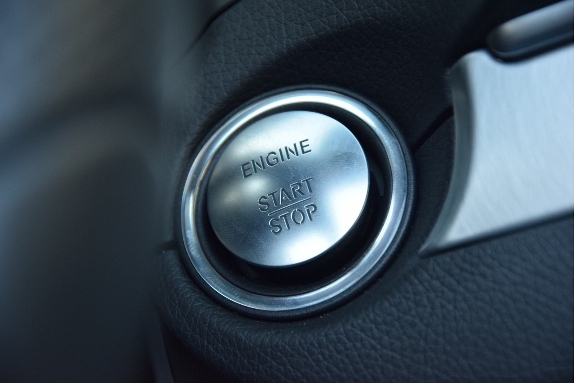 Mercedes-Benz E-Klasse 250 Cabrio AMG Plus Keyless/ILS/Com/19" Aut7 Foto 9