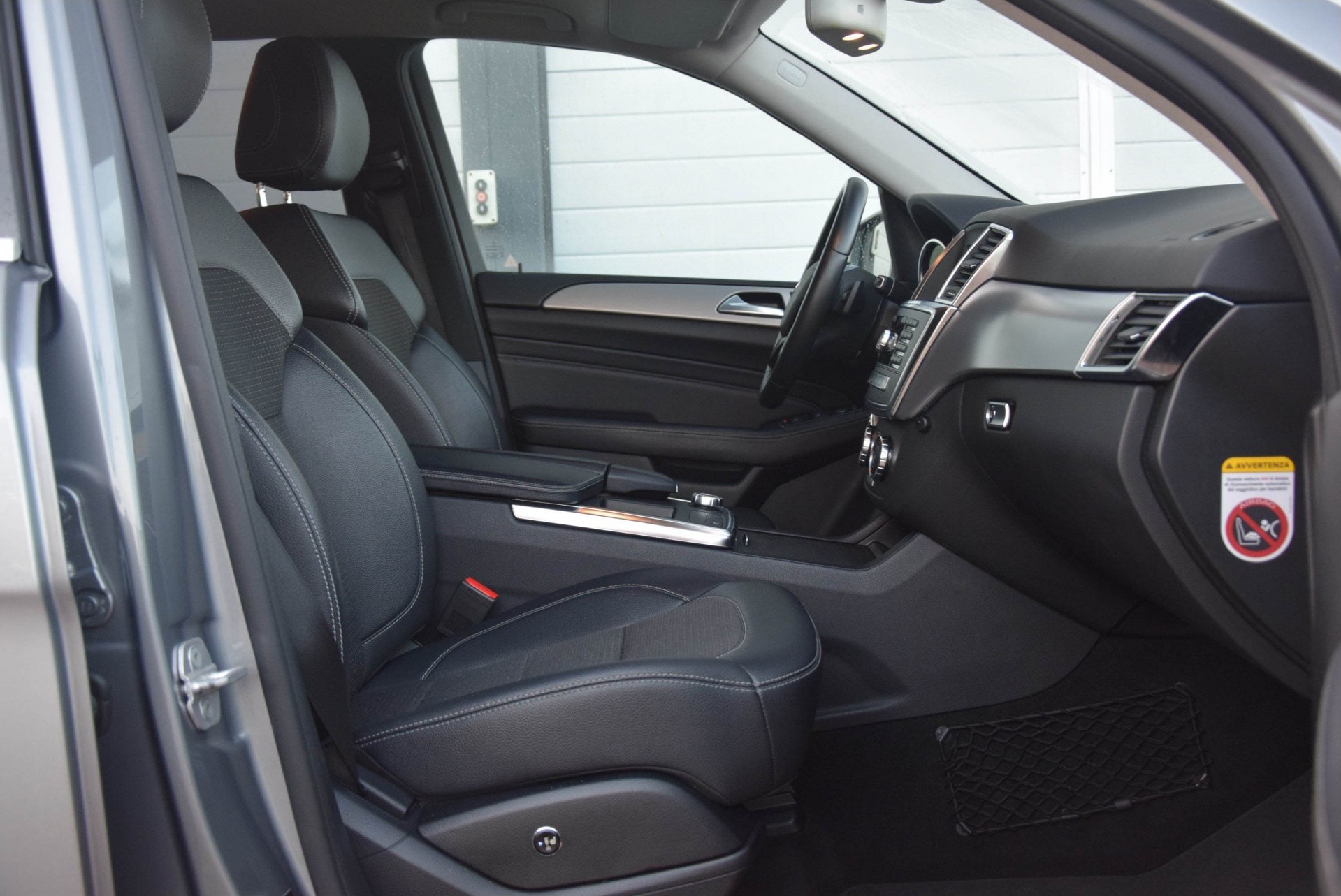 Mercedes-Benz M-Klasse 250 Bluetec 4-Matic ILS/Nav/20" Aut7 Foto 3