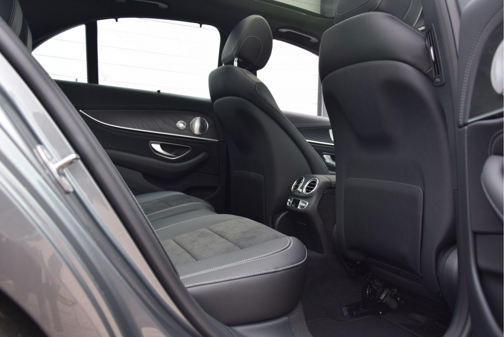 Mercedes-Benz E-Klasse 350d AMG Keyless/Softclose/Distronic/Luchtvering/Panorama/Standkachel Aut9 Foto 12