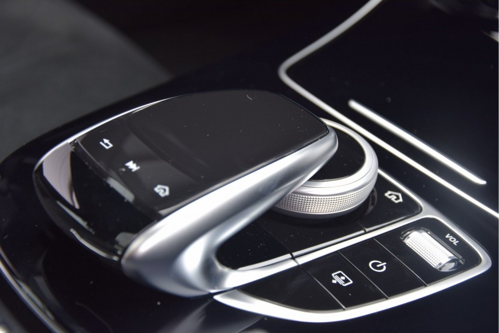 Mercedes-Benz E-Klasse 350d AMG Keyless/Softclose/Distronic/Luchtvering/Panorama/Standkachel Aut9 Foto 7