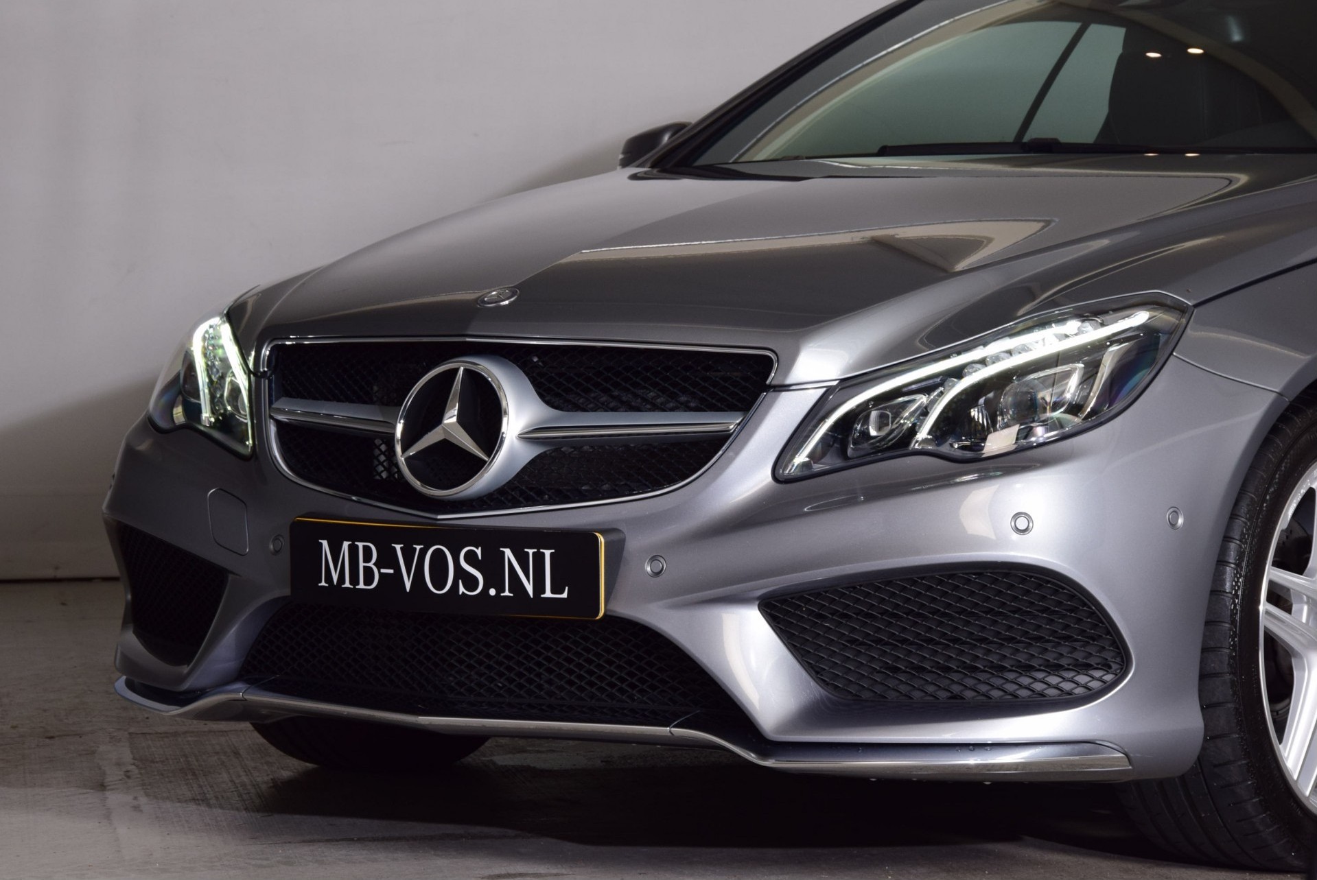 Mercedes-Benz E-Klasse Coupé 200 AMG Panorama/Com/Camera/ILS Aut7 Foto 11