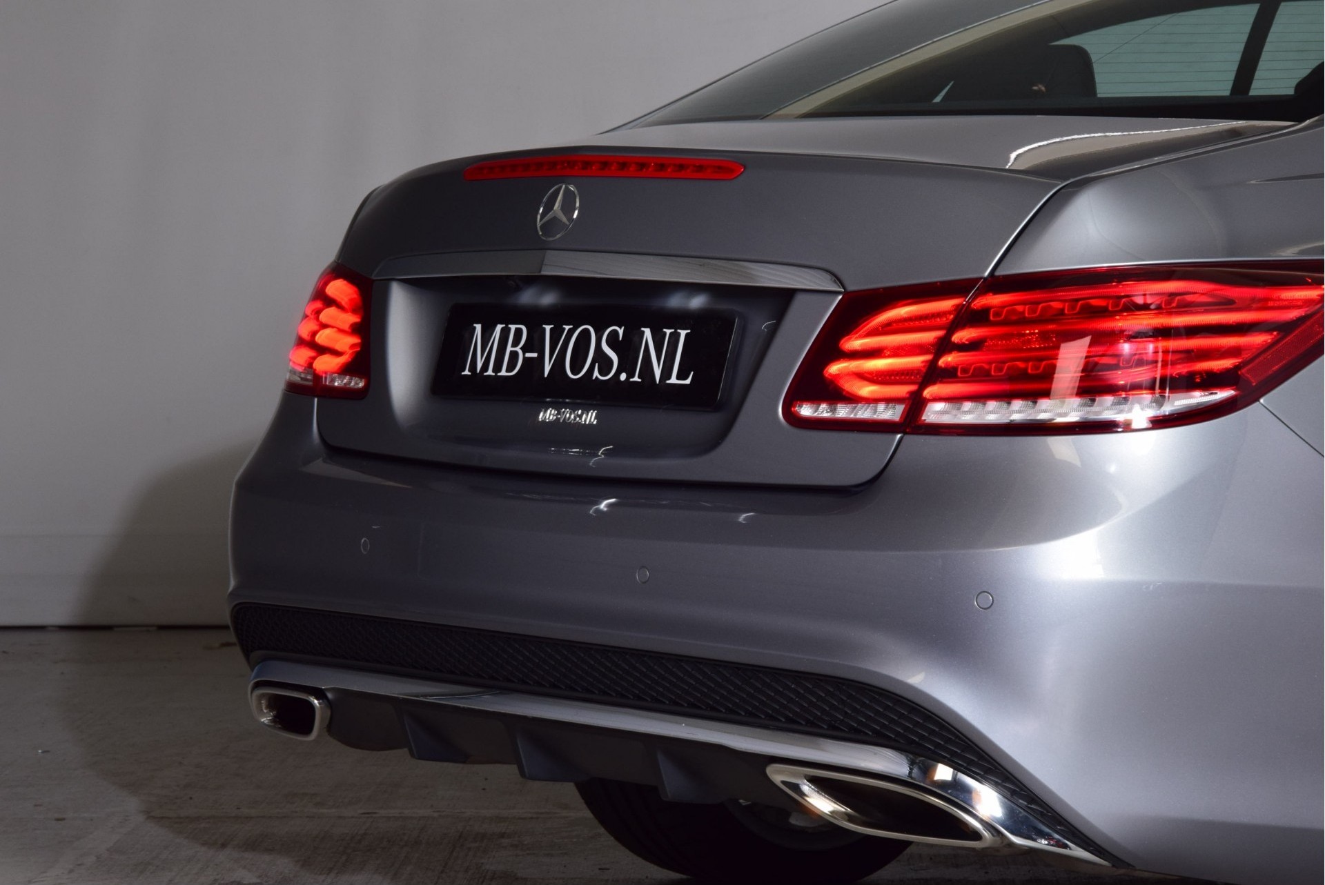 Mercedes-Benz E-Klasse Coupé 200 AMG Panorama/Com/Camera/ILS Aut7 Foto 17