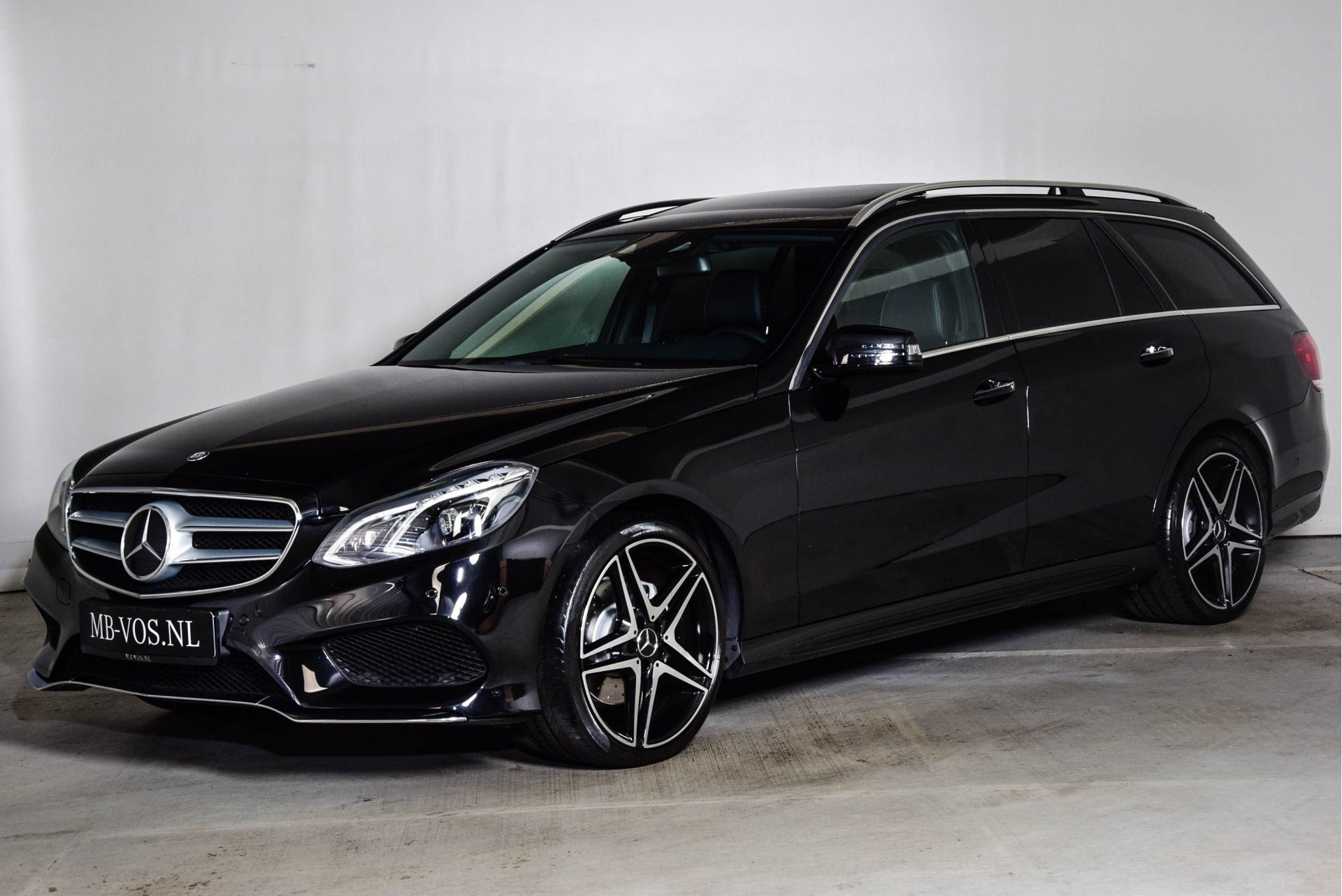 Mercedes-Benz E-Klasse 220 Cdi T AMG Distronic/Standkachel/Keyless/Schuifdak/ILS Aut7 Foto 1